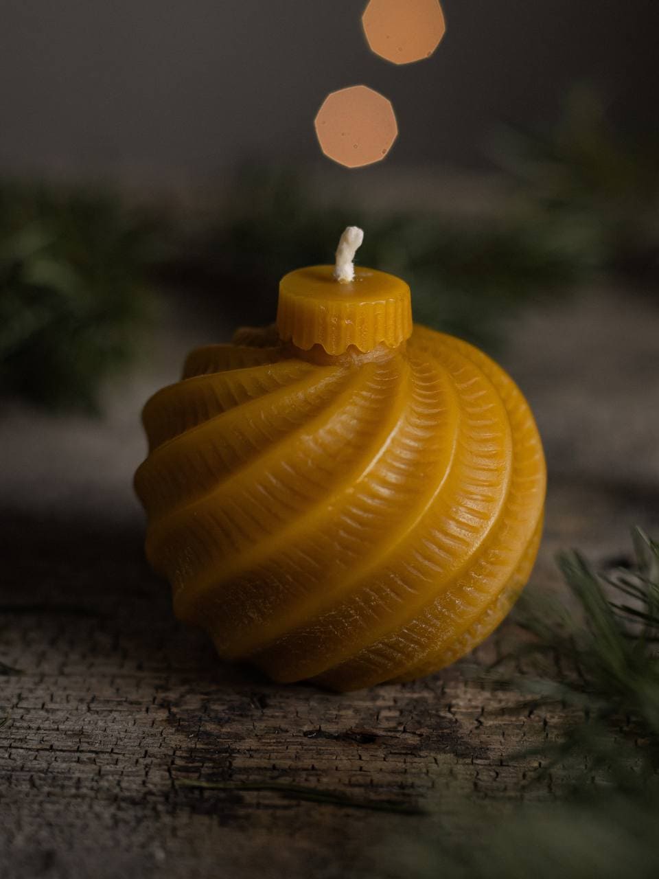 Set of bee candles "Christmas Balls"